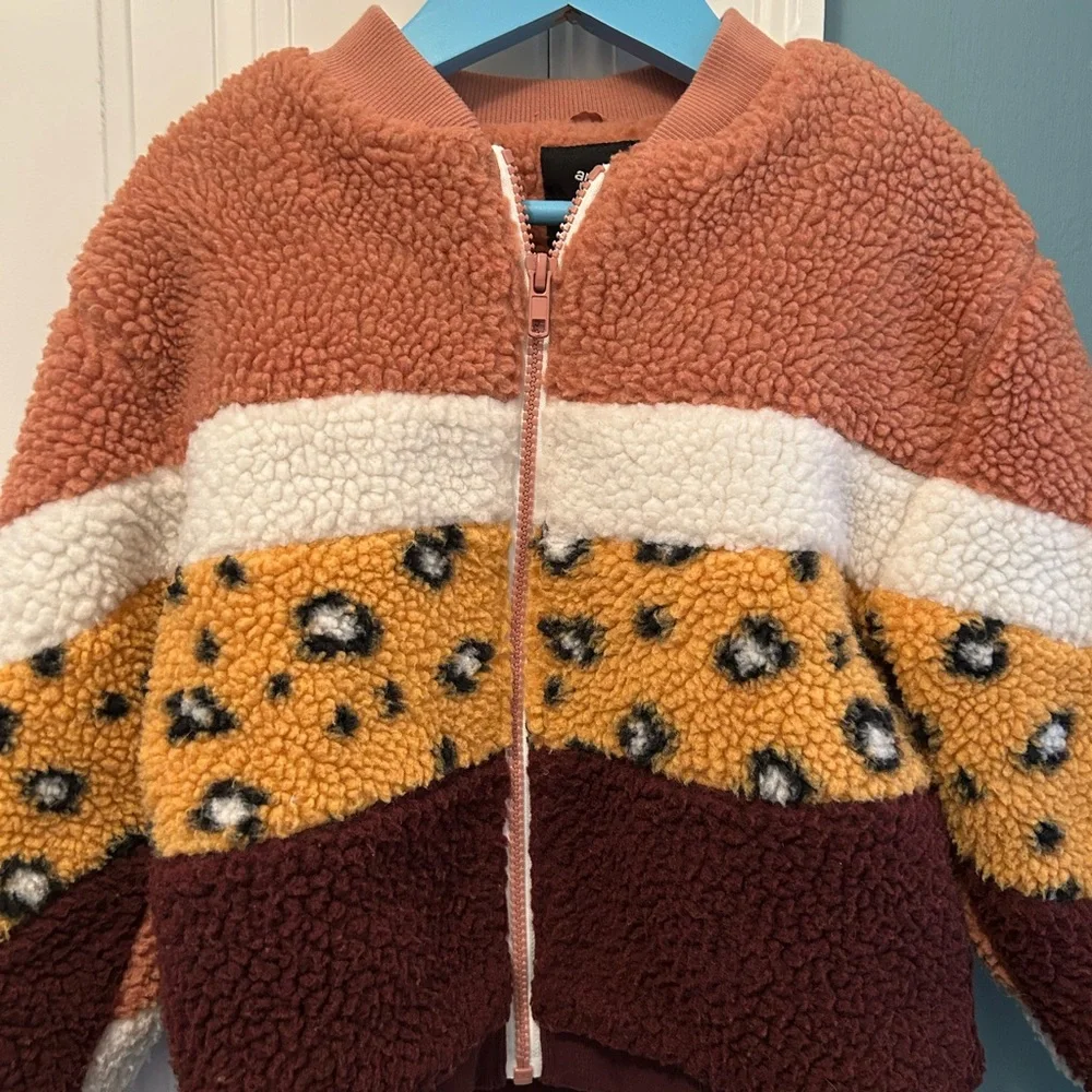 Art Class from Target. EUC Girls Sherpa Bomber Jacket. Size 5T. - Picture 1 of 7